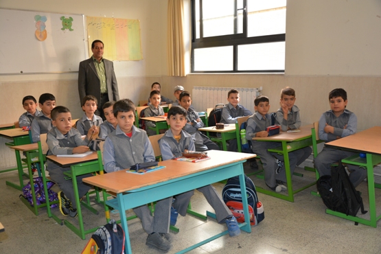 دانش آموزان کلاس سوم سال 1395 مدرسه بزرگمهر 